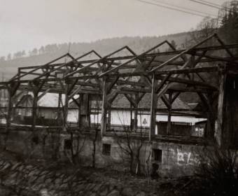 Búranie píly 1980