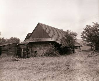 humno a maštaľ č. 95 Kojišová M. čelný pohľad Klokočov 1975