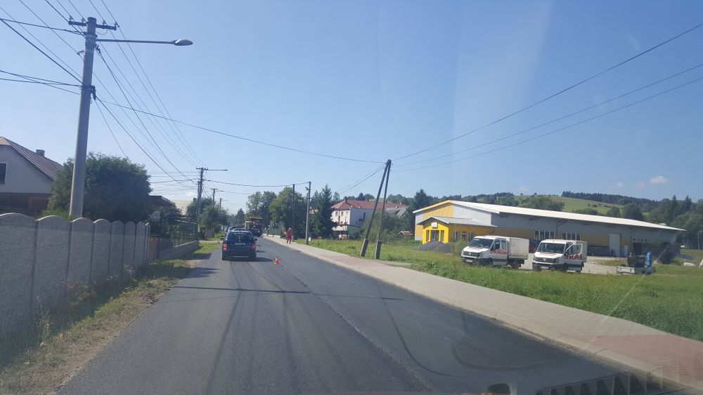 oprava cesty asfalt