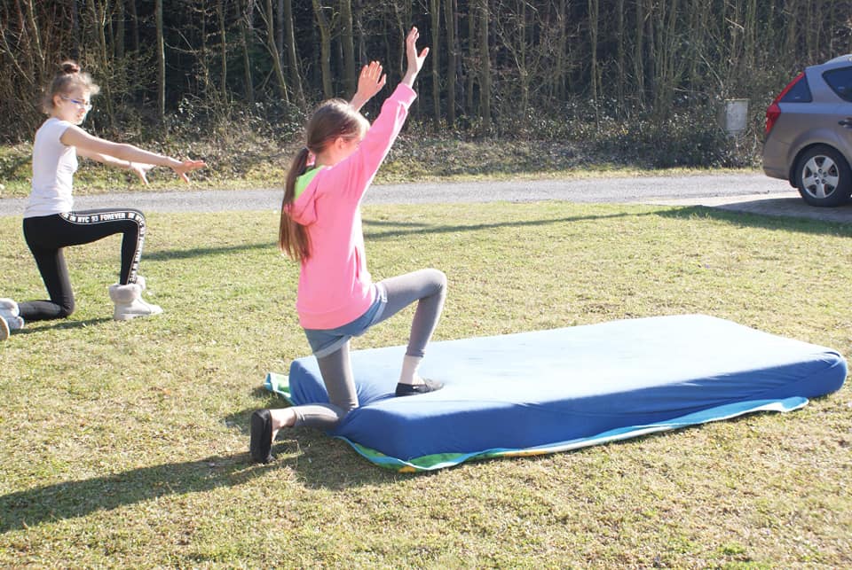 online gymnastika kelcov2
