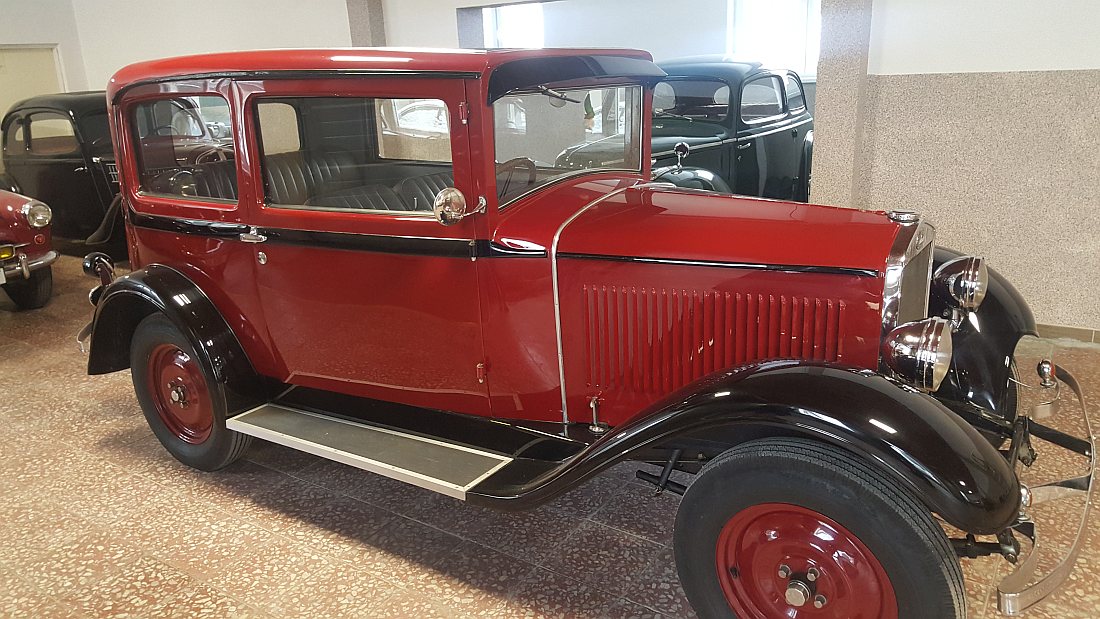 01 skoda 422