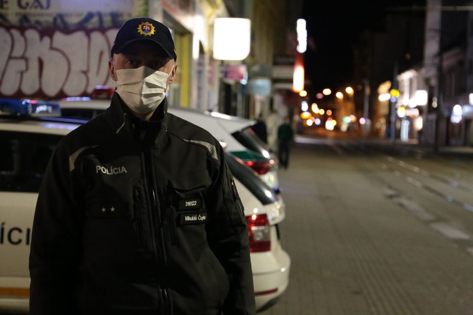 korona policia