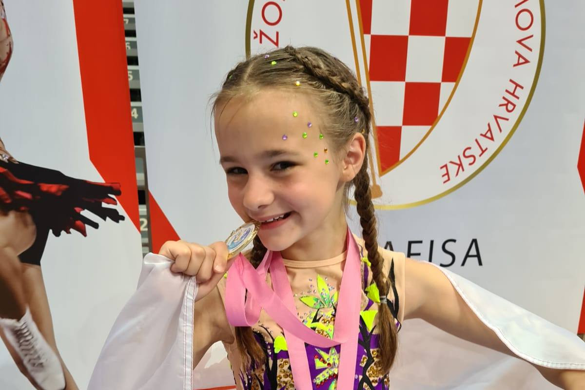 mazoretka saska trvalcova