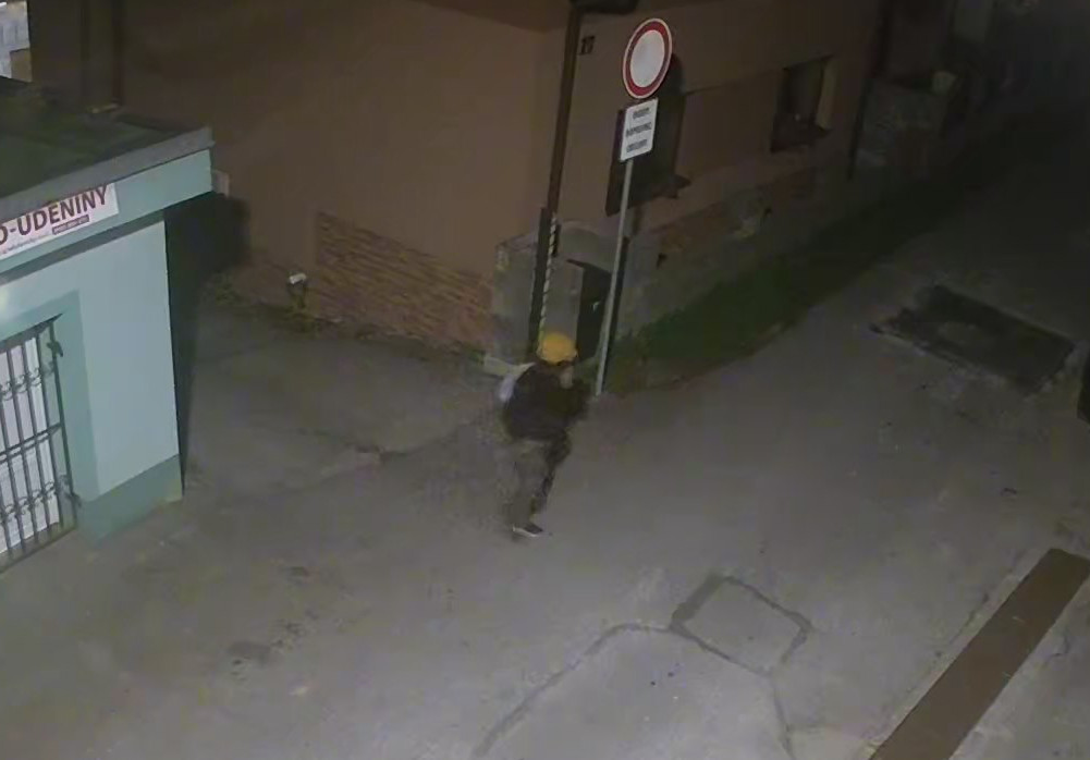 radola podpalenie kontajner