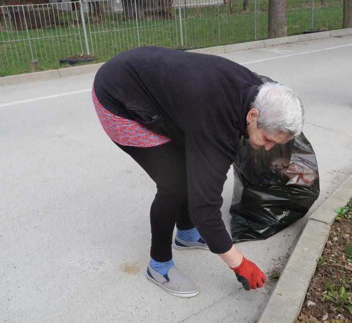 zbieranie odpadkov 0