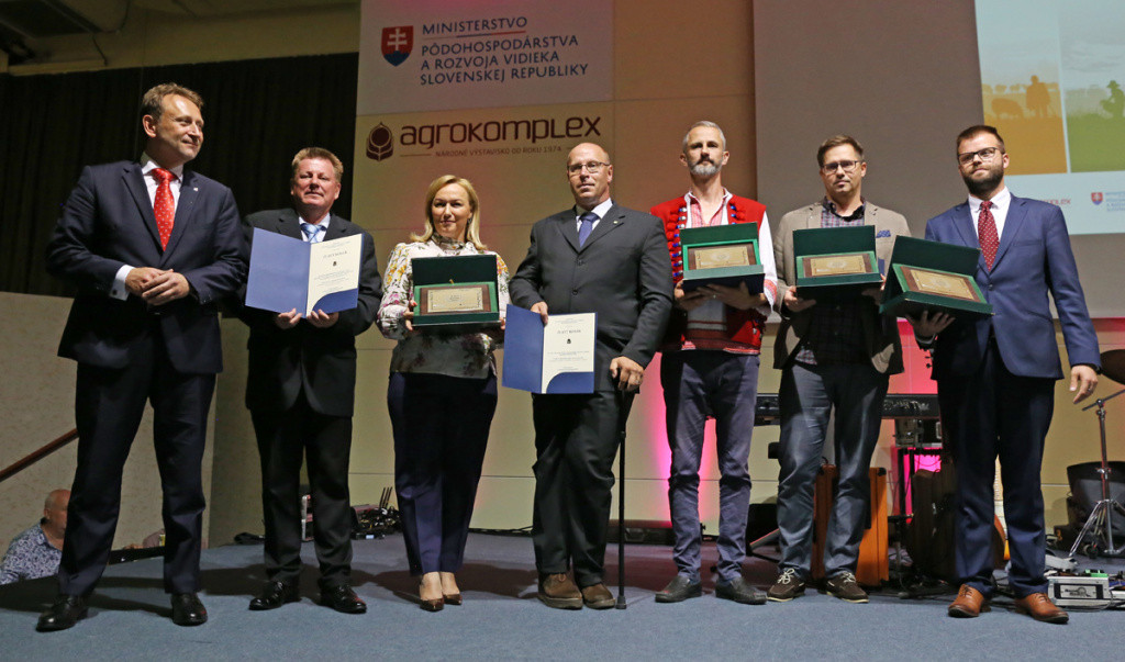 kniha slovensky statok 1
