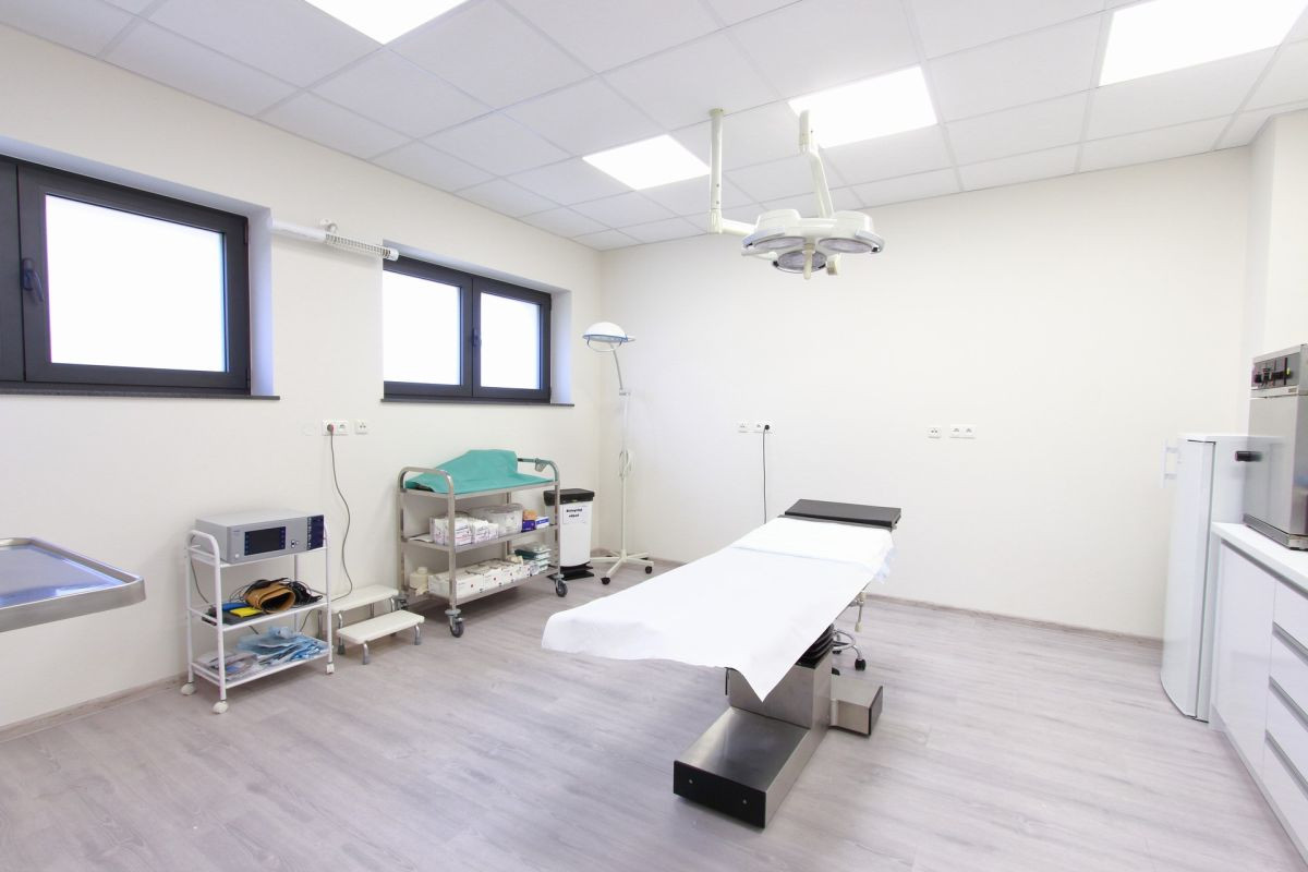 chirurgicka ambulancia medmedical oscadnica 003