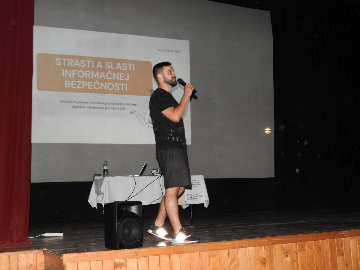 prednaska dezinformacie 001