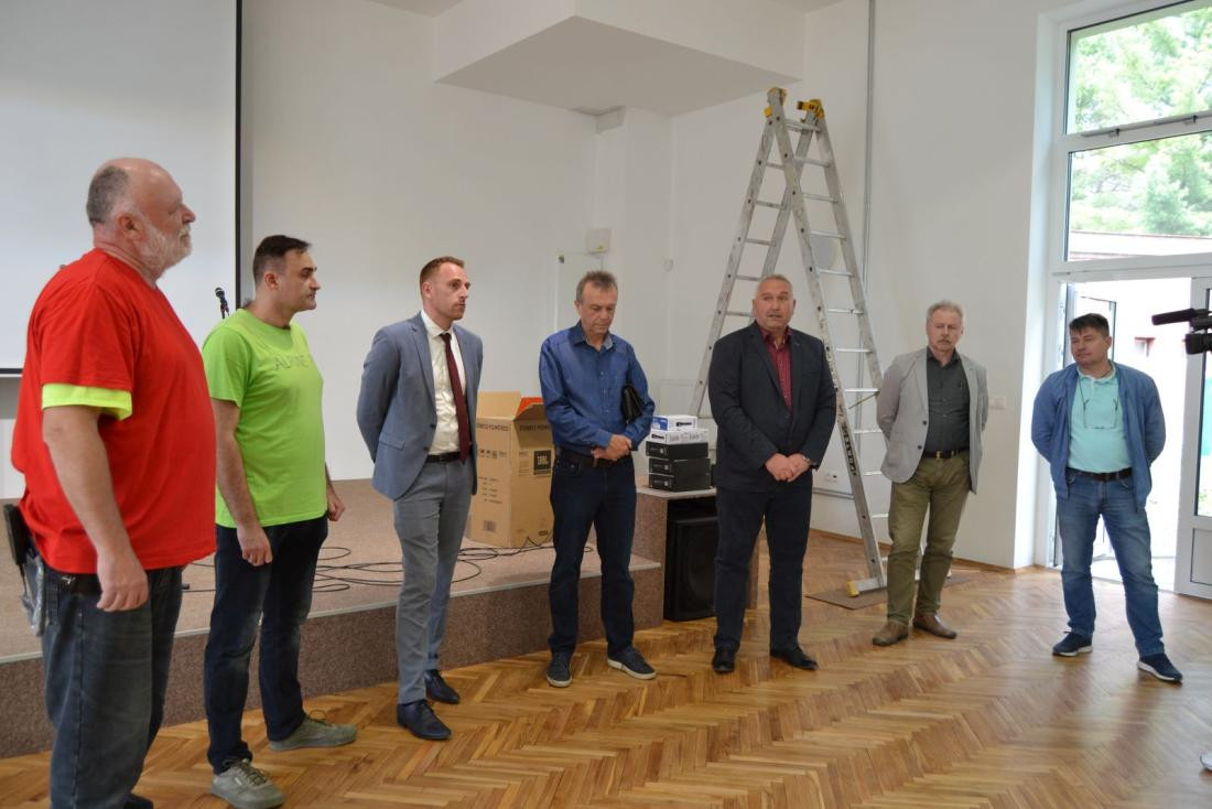 spolocenska sala turzovka 005