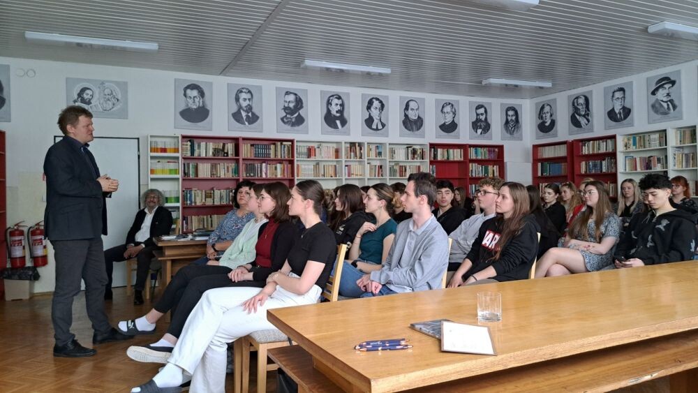beseda studenti 001