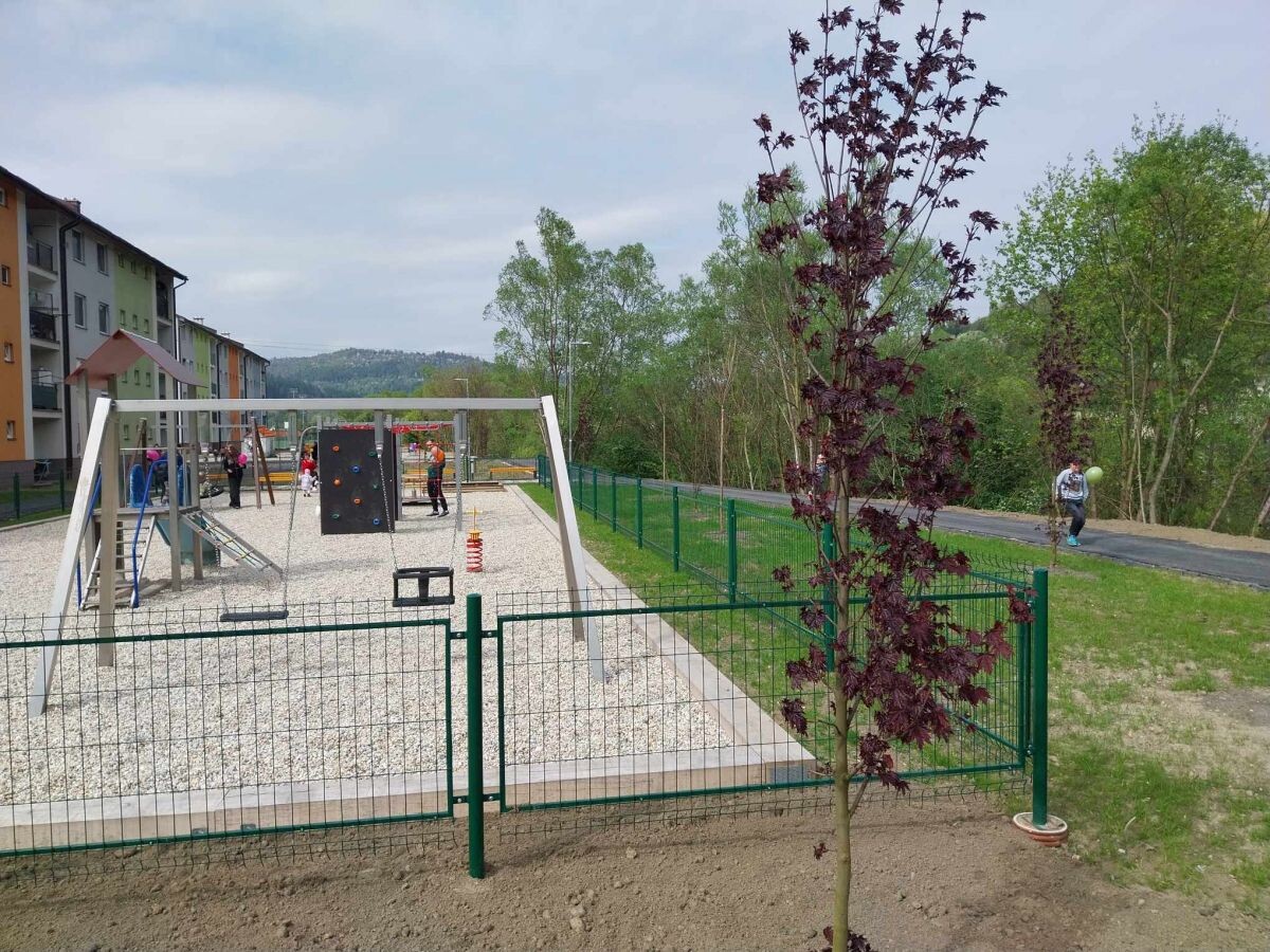 ihrisko krasno 004