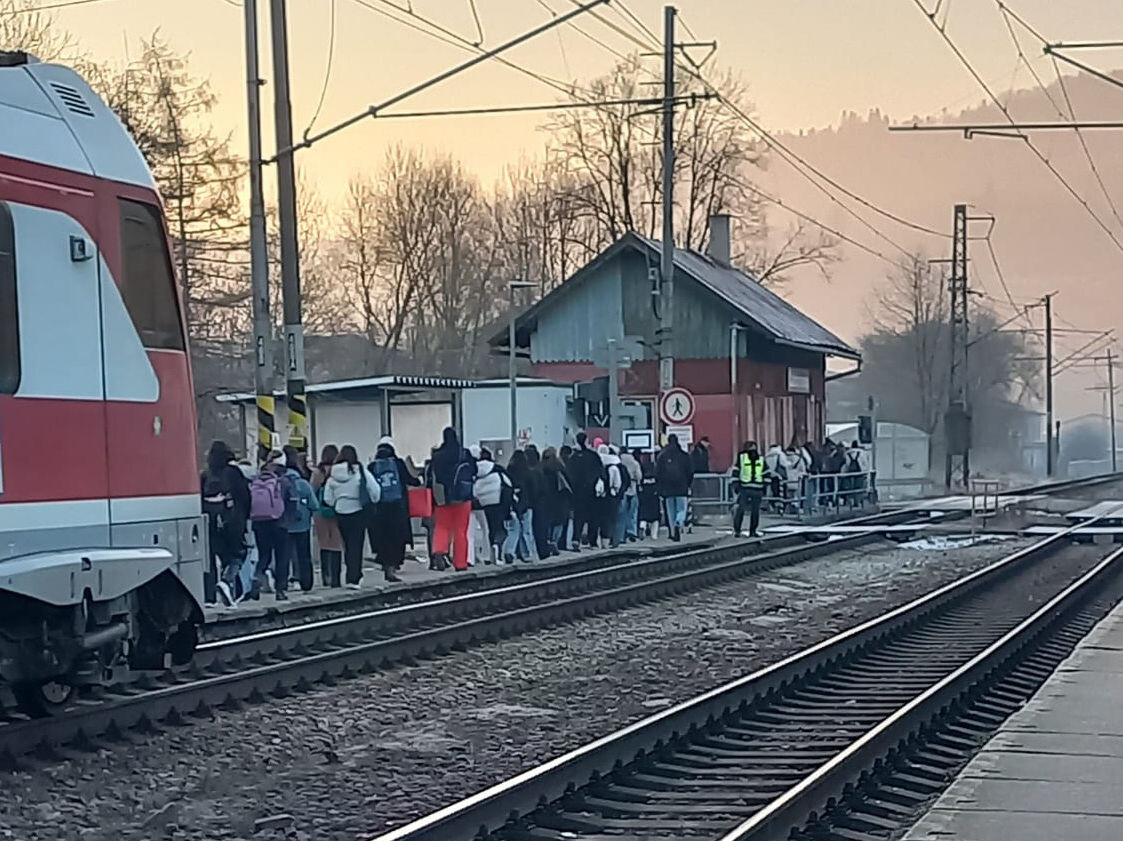 zastavka cadca mesto2