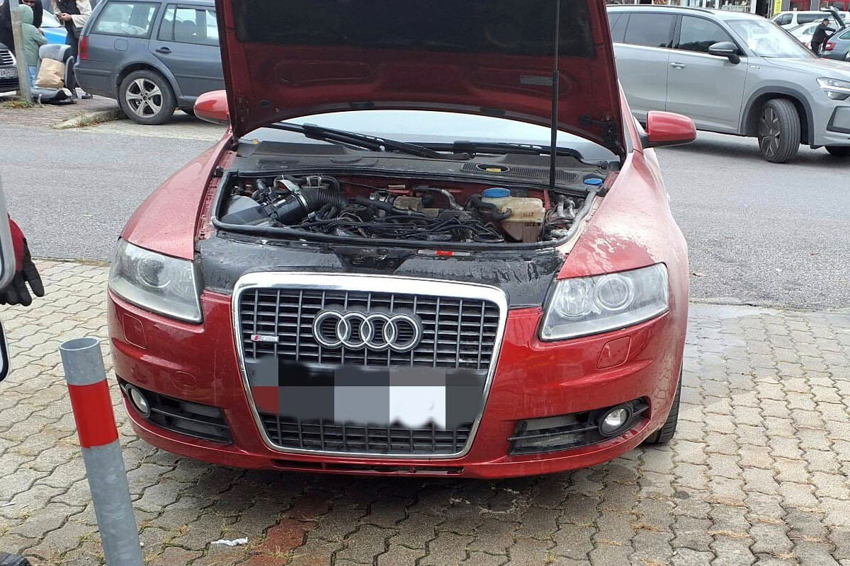 poziar auto ca