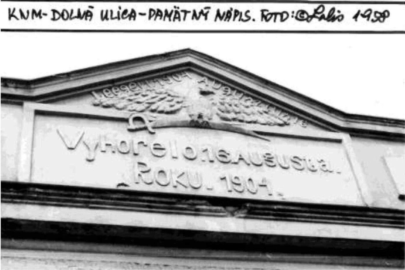pamatnik vyhorenia mesta na dome kysucke nove mesto 1904 01
