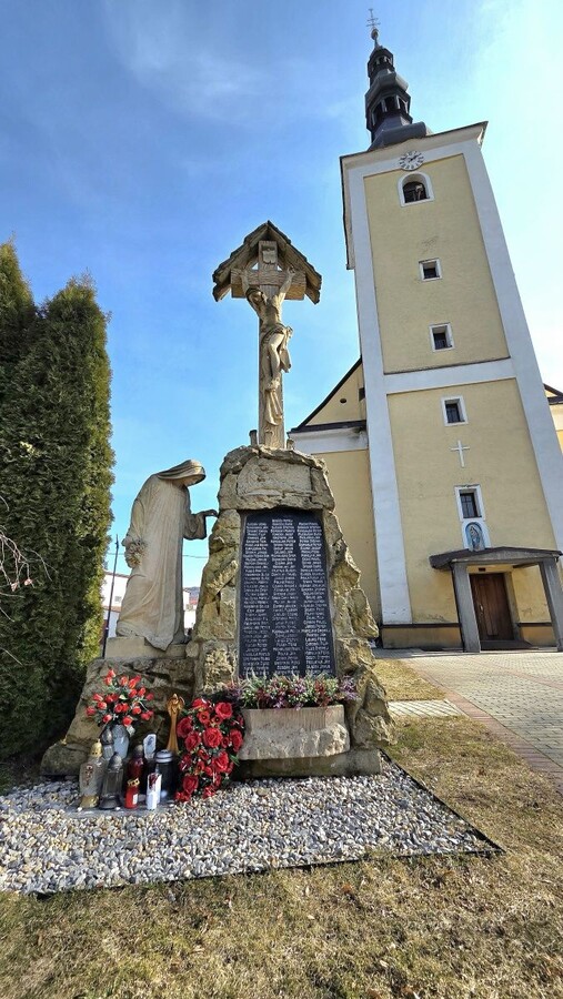 turzovka pomnik 012