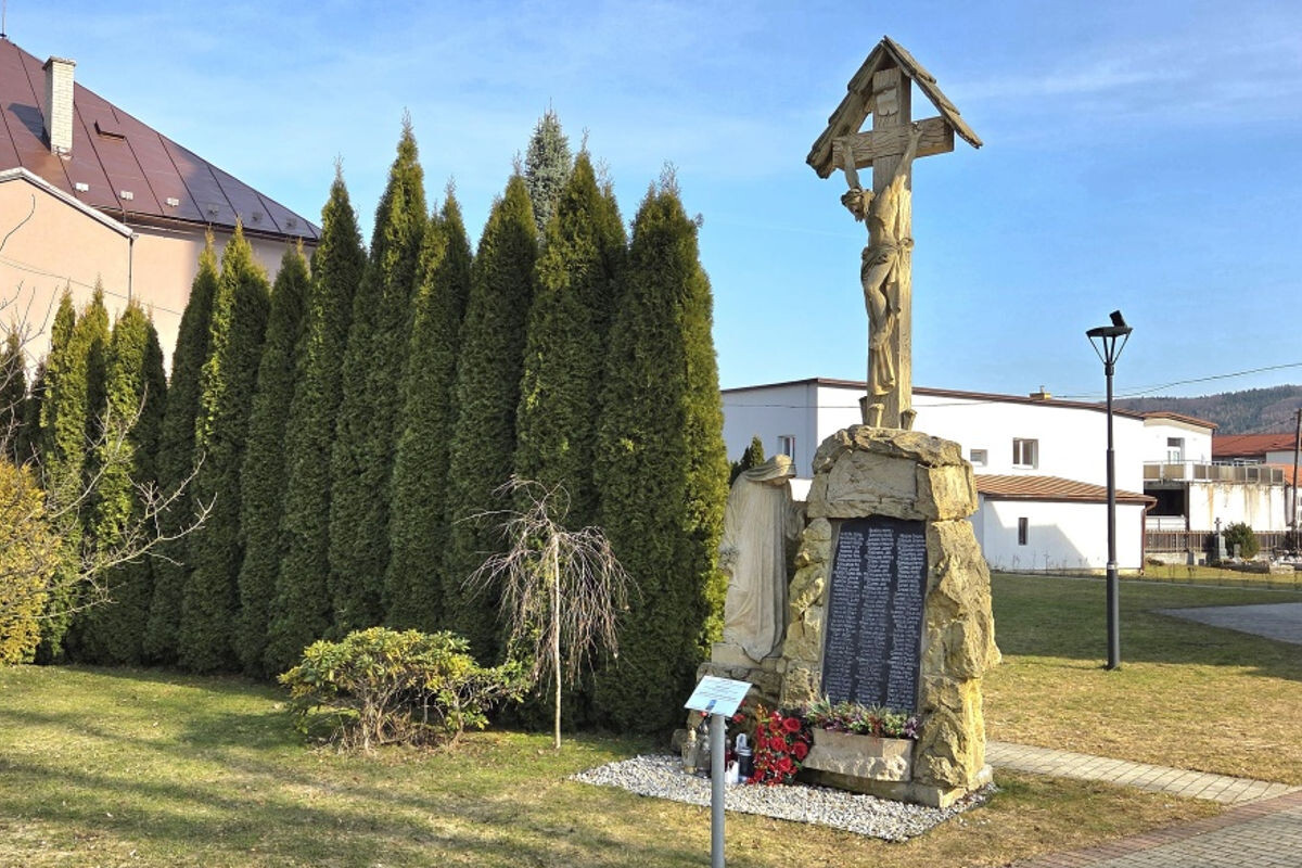 turzovka pomnik 002