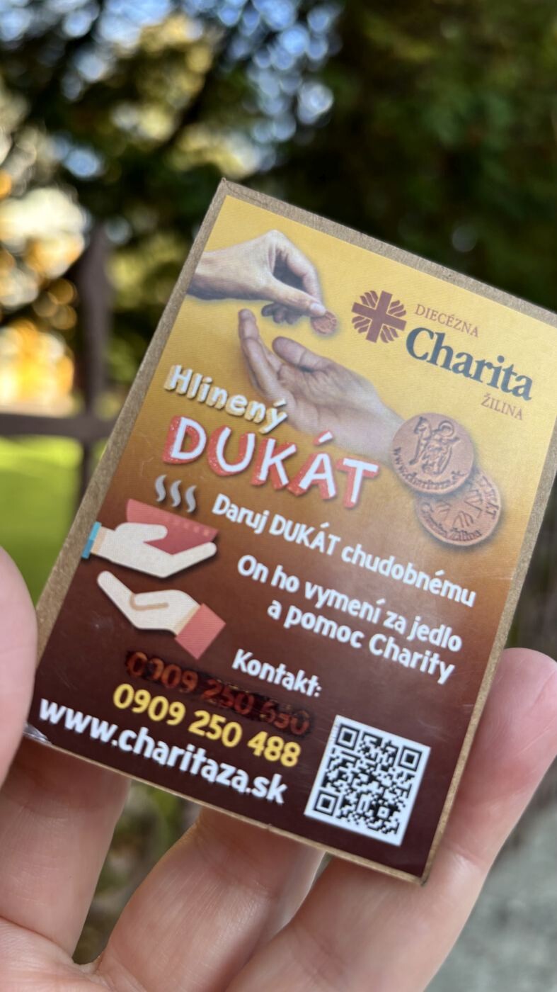 cadca dukat charita 006