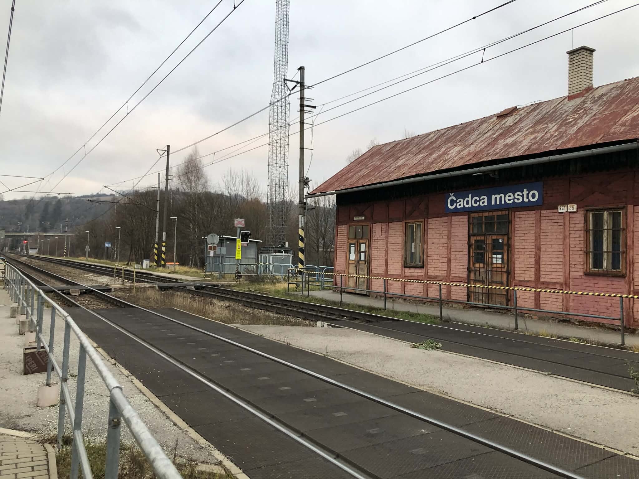 vlakova stanica cadca mesto